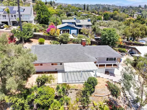 View/Area - 4491 Glen, La Mesa, CA 91941 photo 1 of 3