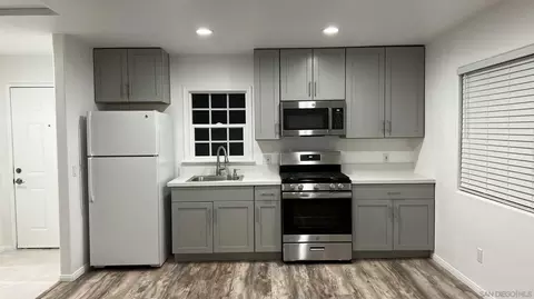 Kitchen - 17009 Iron Springs Rd, Julian, CA 92036 photo 5 of 5
