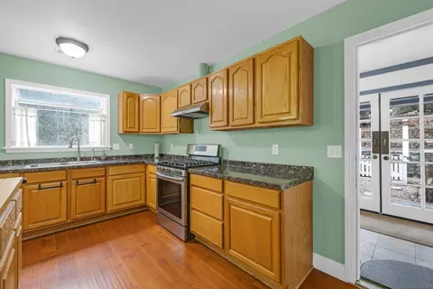 Kitchen - 17009 Iron Springs Rd, Julian, CA 92036 photo 3 of 5