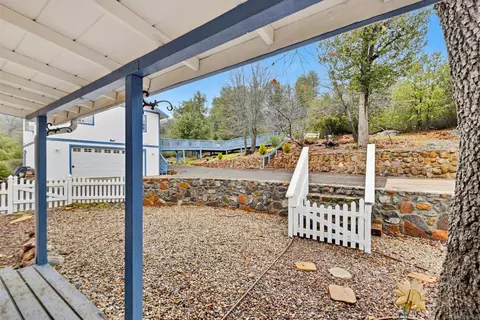 Exterior - 17009 Iron Springs Rd, Julian, CA 92036 photo 10 of 20