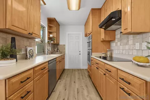 Kitchen - 2738 Oak Hill Dr, Escondido, CA 92027 photo 1 of 4