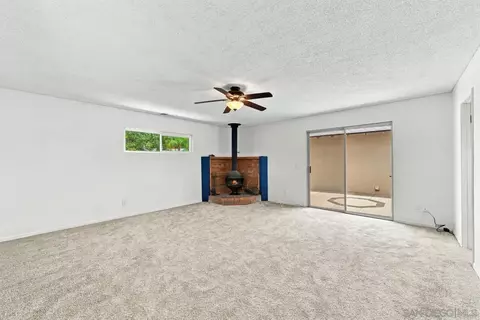 Living - 12509 Taunt Rd, Poway, CA 92064 photo 5 of 6