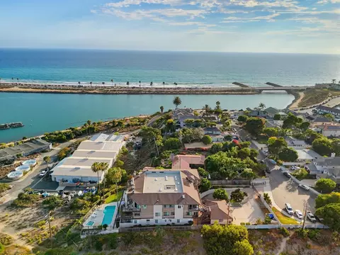 331 Olive #202, Carlsbad, CA 92008 photo 3