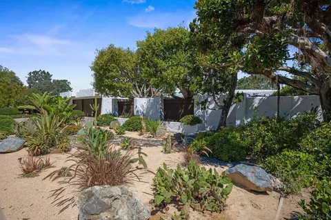 Exterior - 1640 El Paso Real, La Jolla, CA 92037 photo 2 of 5