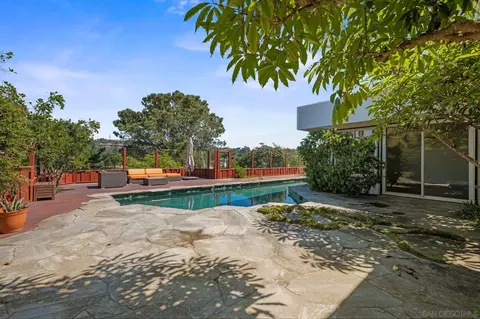 Exterior - 1640 El Paso Real, La Jolla, CA 92037 photo 4 of 5