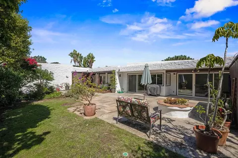 Exterior - 1640 El Paso Real, La Jolla, CA 92037 photo 3 of 5