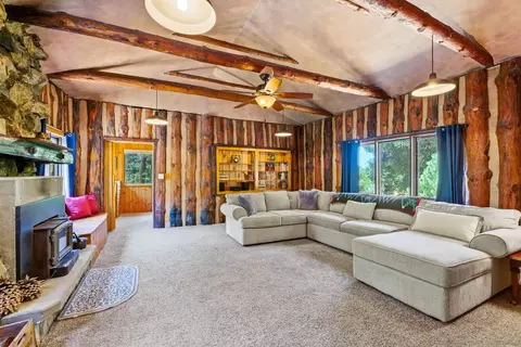 Living - 2727 Lakeview Dr, Julian, CA 92036 photo 1 of 4