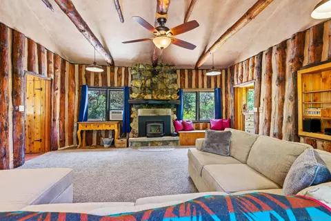 Living - 2727 Lakeview Dr, Julian, CA 92036 photo 2 of 4