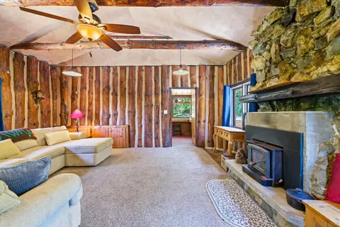Living - 2727 Lakeview Dr, Julian, CA 92036 photo 4 of 4