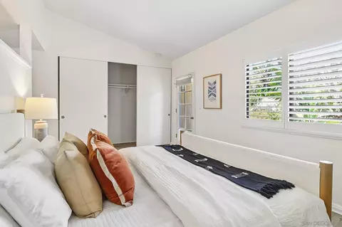 Bedroom - 1680 N Coast Highway 101 #30, Encinitas, CA 92024 photo 2 of 3