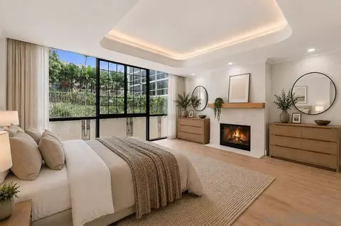 Bedroom - 939 Coast Blvd UNIT 103, La Jolla, CA 92037 photo 1 of 1