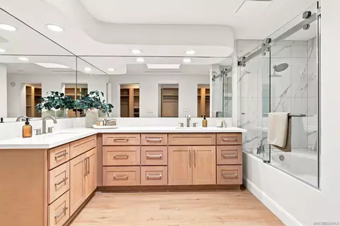Bath - 939 Coast Blvd UNIT 103, La Jolla, CA 92037 photo 1 of 2