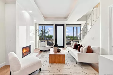 Living - 939 Coast Blvd UNIT 103, La Jolla, CA 92037 photo 3 of 5