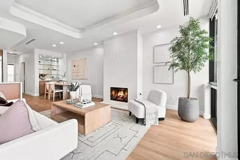 Living - 939 Coast Blvd UNIT 103, La Jolla, CA 92037 photo 2 of 5
