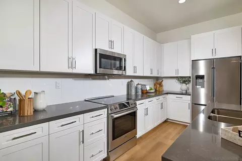 Kitchen - 781 Michael Ct, Vista, CA 92081 photo 4 of 4