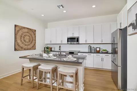 Kitchen - 781 Michael Ct, Vista, CA 92081 photo 3 of 4