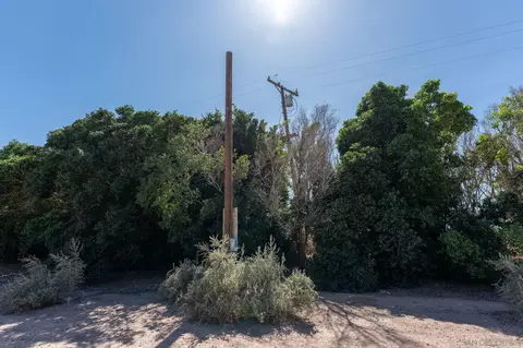 2465 Meloland Rd #1, El Centro, CA 92243 photo 8