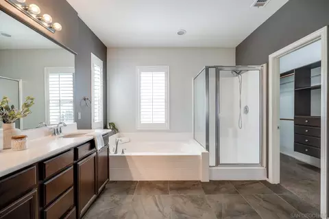 Bath - 31878 Red Pne, Temecula, CA 92592 photo 4 of 5