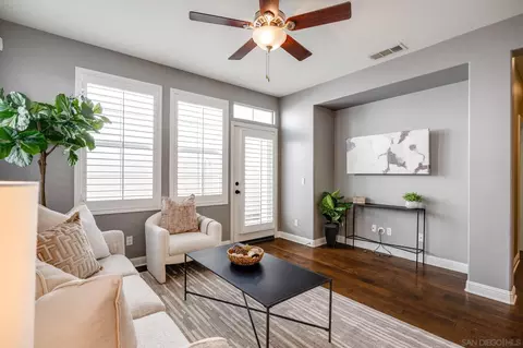 Living - 31878 Red Pne, Temecula, CA 92592 photo 3 of 4