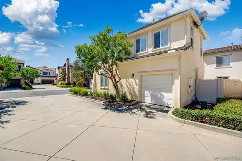 Exterior - 31878 Red Pne, Temecula, CA 92592 photo 5 of 11