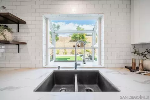 Kitchen - 3580 Normandy Cir, Oceanside, CA 92056 photo 5 of 6