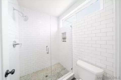 Bath - 3580 Normandy Cir, Oceanside, CA 92056 photo 6 of 6