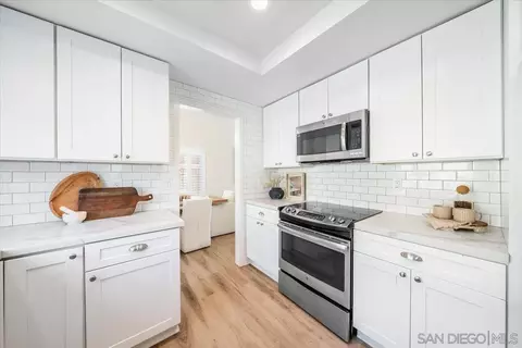 Kitchen - 3580 Normandy Cir, Oceanside, CA 92056 photo 2 of 6