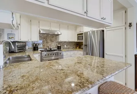 Kitchen - 13206 Saddle Ridge Rd, Lakeside, CA 92040 photo 3 of 5