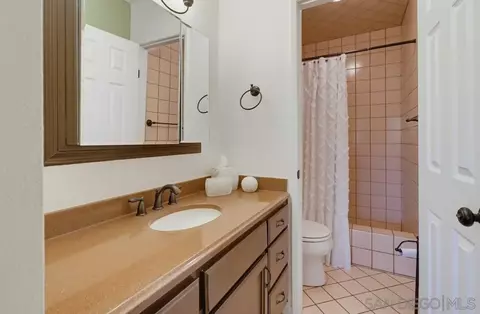 Bath - 13206 Saddle Ridge Rd, Lakeside, CA 92040 photo 1 of 2