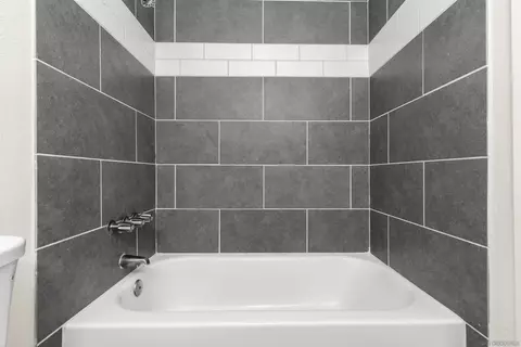 Bath - 2589 Joann Dr, Oceanside, CA 92056 photo 4 of 4