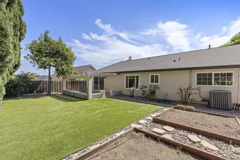 Exterior - 2589 Joann Dr, Oceanside, CA 92056 photo 7 of 10