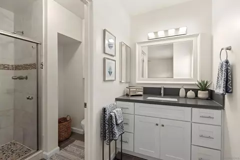 Bath - 2589 Joann Dr, Oceanside, CA 92056 photo 2 of 4