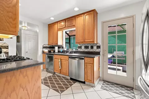 Kitchen - 9522 Jim Ln, Santee, CA 92071 photo 4 of 4
