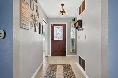 Entry Way - 2335 Beverly St, Ramona, CA 92065 photo 3 of 3