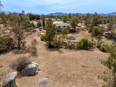 View/Area - 2335 Beverly St, Ramona, CA 92065 photo 4 of 4