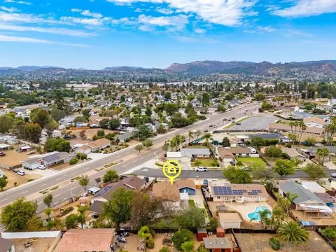 View/Area - 2109 Beartrap Pl, Escondido, CA 92027 photo 4 of 10
