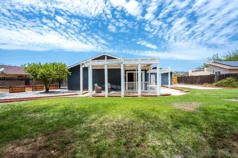 Exterior - 2109 Beartrap Pl, Escondido, CA 92027 photo 11 of 15