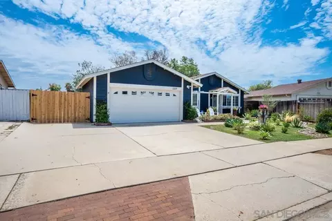 Exterior - 2109 Beartrap Pl, Escondido, CA 92027 photo 2 of 15