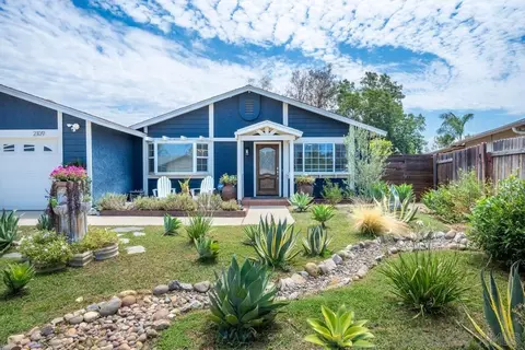 Exterior - 2109 Beartrap Pl, Escondido, CA 92027 photo 3 of 15
