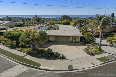 5078 Windsor Dr, San Diego, CA 92109