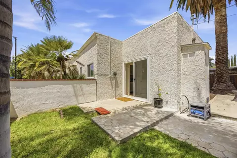 Exterior - 1011 W Cypress Ave, Redlands, CA 92373 photo 2 of 13
