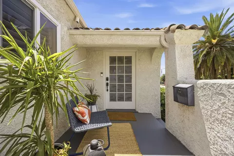 Exterior - 1011 W Cypress Ave, Redlands, CA 92373 photo 8 of 13