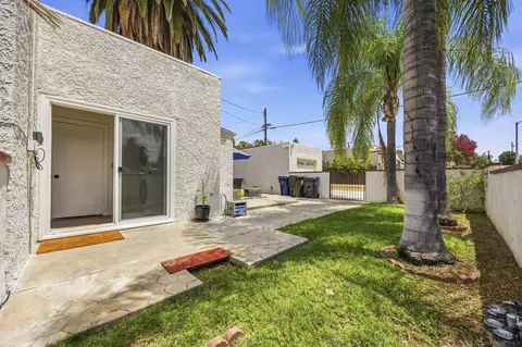 Exterior - 1011 W Cypress Ave, Redlands, CA 92373 photo 6 of 13