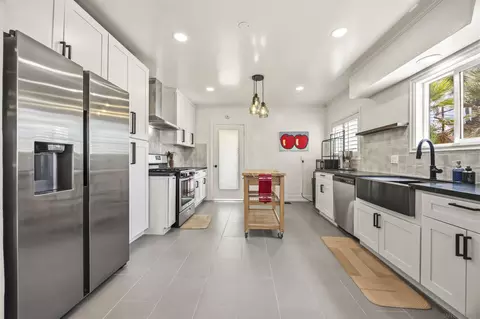 Kitchen - 1011 W Cypress Ave, Redlands, CA 92373 photo 2 of 6