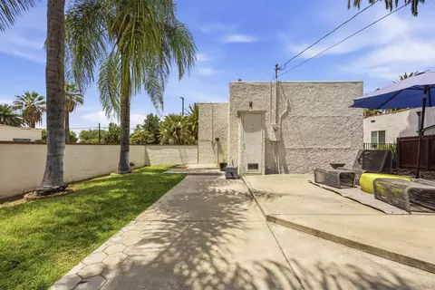 Exterior - 1011 W Cypress Ave, Redlands, CA 92373 photo 3 of 13