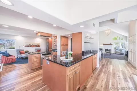 Kitchen - 3603 Lorimer Ln, Encinitas, CA 92024 photo 1 of 4