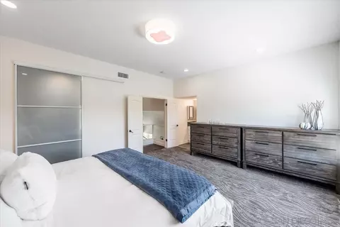 Bedroom - 3603 Lorimer Ln, Encinitas, CA 92024 photo 3 of 4