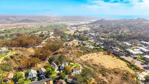 View/Area - 3603 Lorimer Ln, Encinitas, CA 92024 photo 7 of 15