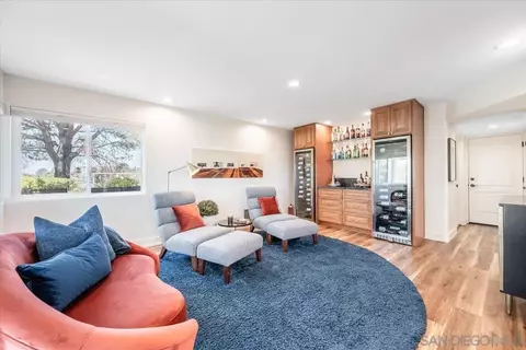 Living - 3603 Lorimer Ln, Encinitas, CA 92024 photo 4 of 6