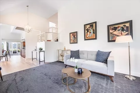 Living - 3603 Lorimer Ln, Encinitas, CA 92024 photo 2 of 6